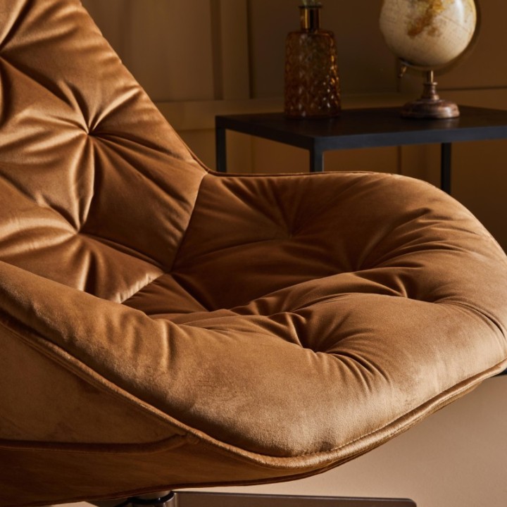 Grand fauteuil camel matelassé esprit bureau en velours