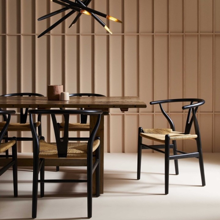 Lot de 2 chaises en hêtre finition noire et assise paille OSLO