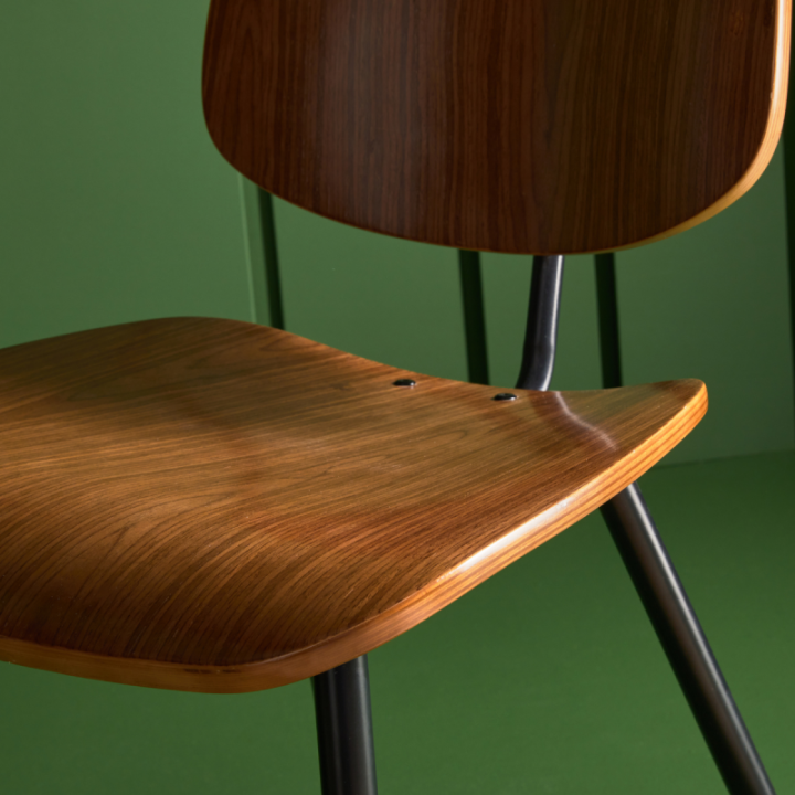 Chaise vintage Olympia en noyer