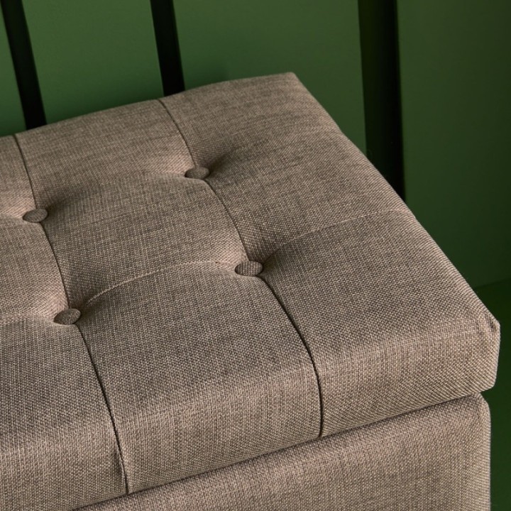 Coffre de lit capitonné transformable en banc