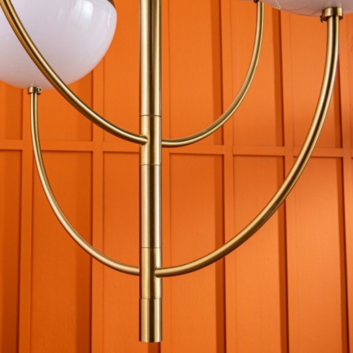 Lustre en métal doré avec globes en opaline MONTPARNASSE