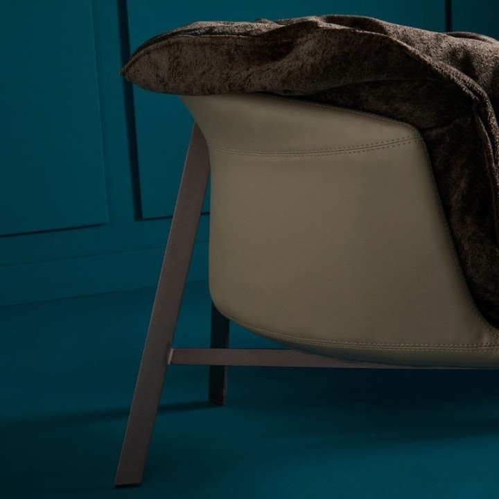 Fauteuil en vinyle beige avec assise amovible marron BOB