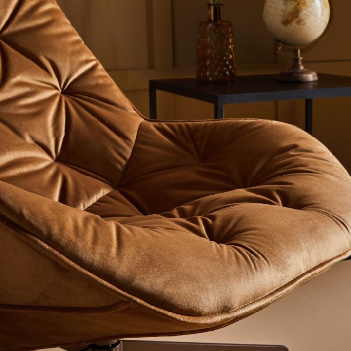 Grand fauteuil camel matelassé esprit bureau en velours