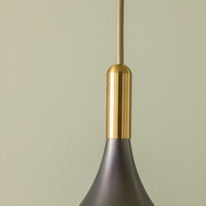 Lustre en métal noir et finition laiton doré ORION
